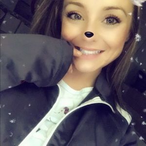 Meet your Posher, Kacy